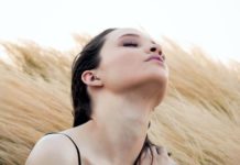 Salz- und Zuckerpeeling, so wird die Haut natürlich zart Salz- und Zuckerpeeling, so wird die Haut natürlich zart