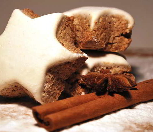 Vegane Zimtsterne selber backen – dann kennt man die Zutaten Vegane Zimtsterne selber backen - dann kennt man die Zutaten
