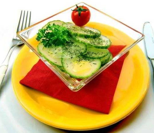 Mit Gurken schlank und gesund