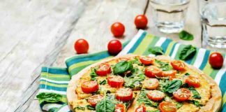 Vegetarische Low Carb Pizza mit Blumenkohlboden
