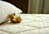 Wer gesund schlafen will, sollte beim Betten-Kauf auf die Matratze achten